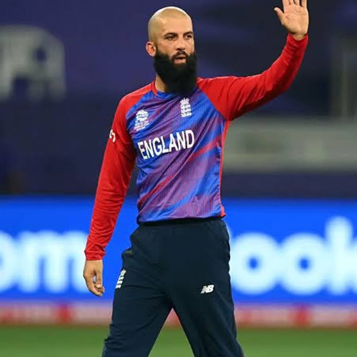 Moeen Ali — photograph 3