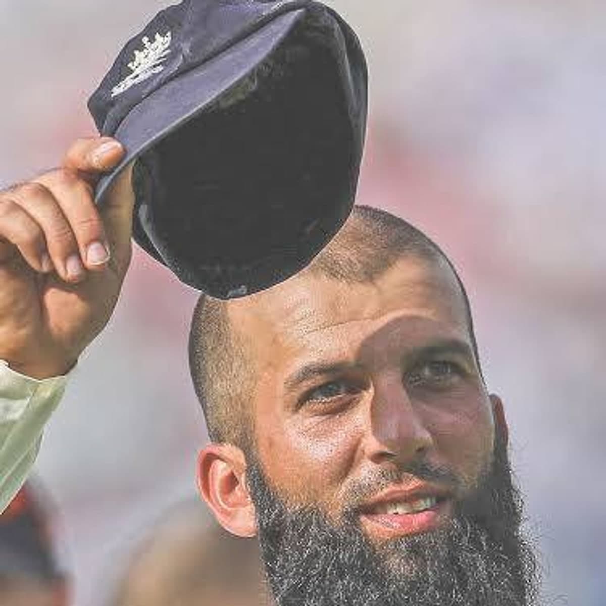 Moeen Ali — photograph 7