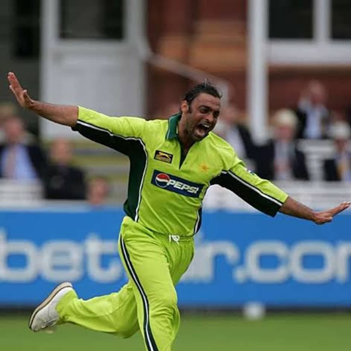 Shoaib Akhtar — photograph 2