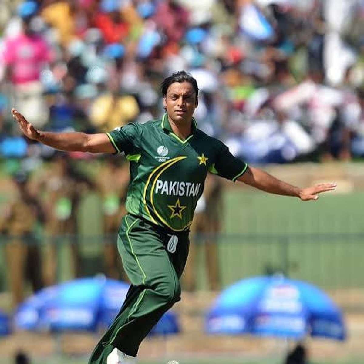Shoaib Akhtar — photograph 6