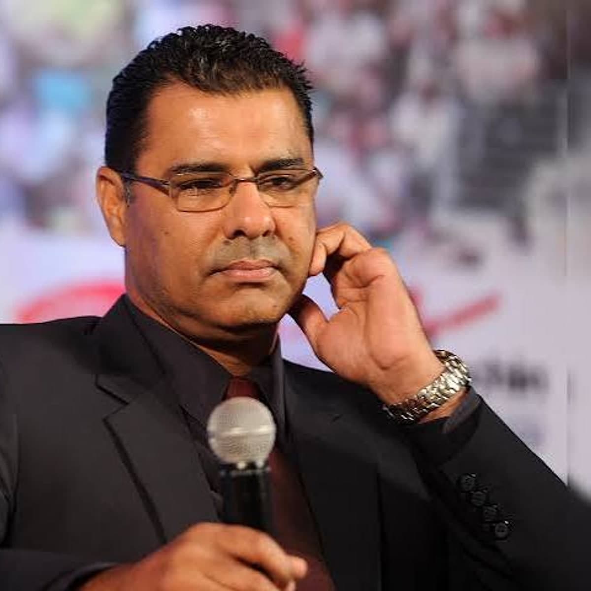 Waqar Younis — photograph 7